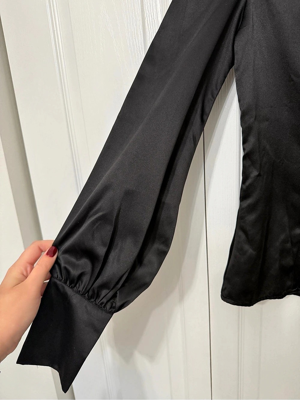 Tom Ford Satin-Look Blouse in Black Size Small Like New - Picture 6 of 8